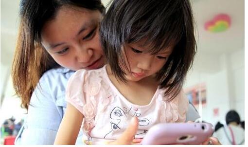 在家里和孩子“玩”对了 就实现了早期教育