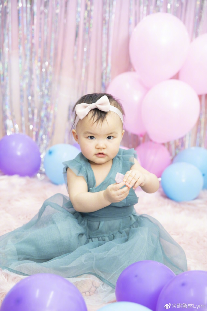 ������ɹ˫��̥Ů��